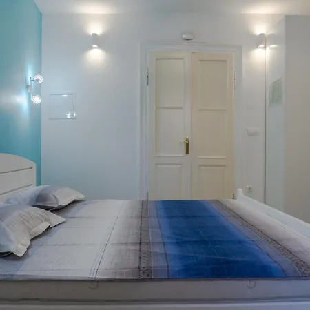 Garden In The Center *