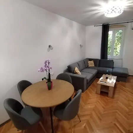 Garden In The Center *