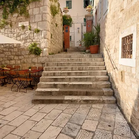 Garden In The Center * Σπλιτ